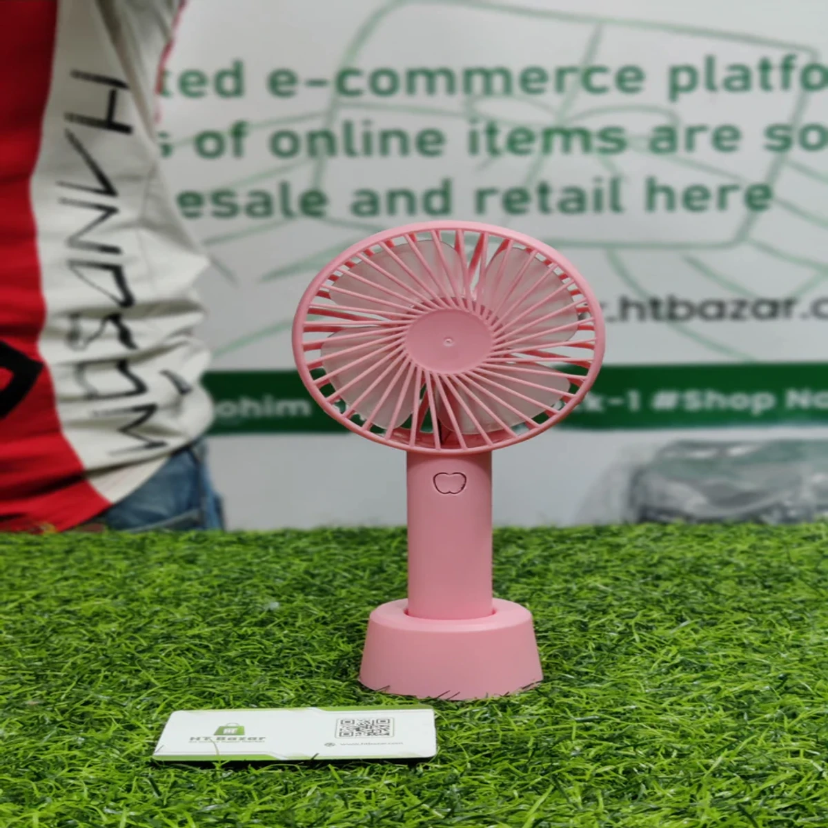 Mini stand fan