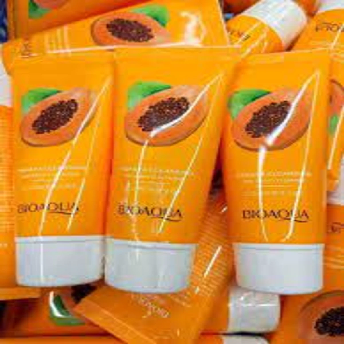 BIOAQUA PAPAYA FACE WASH